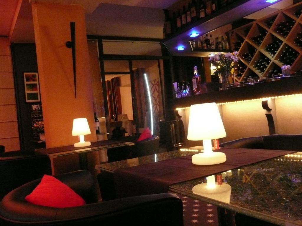 Hotel Le Vinois Caillac Esterno foto