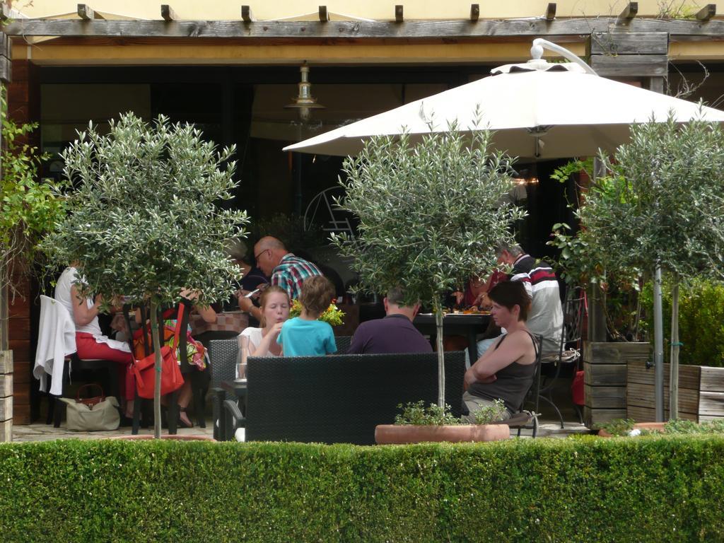 Hotel Le Vinois Caillac Esterno foto