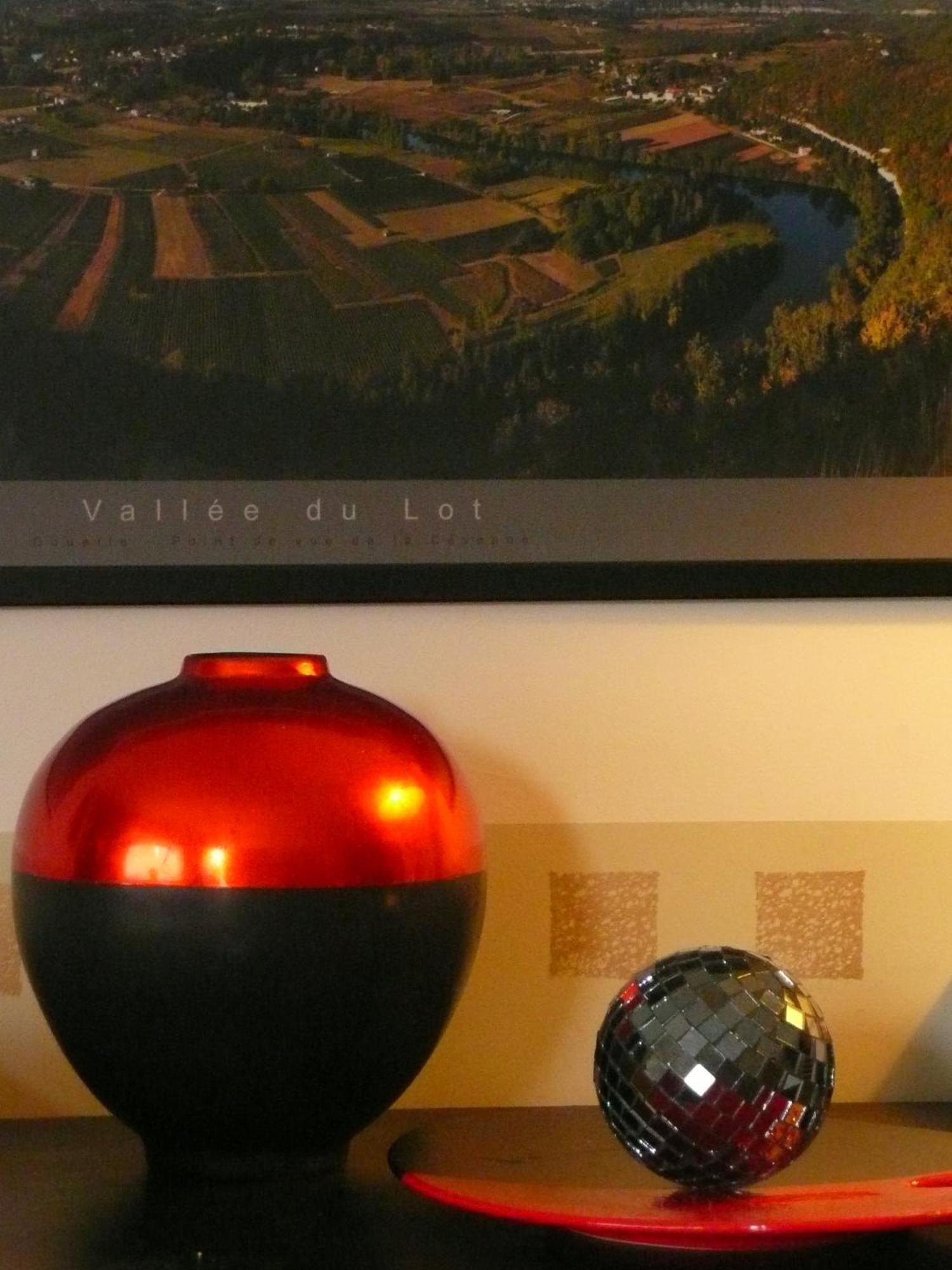 Hotel Le Vinois Caillac Esterno foto